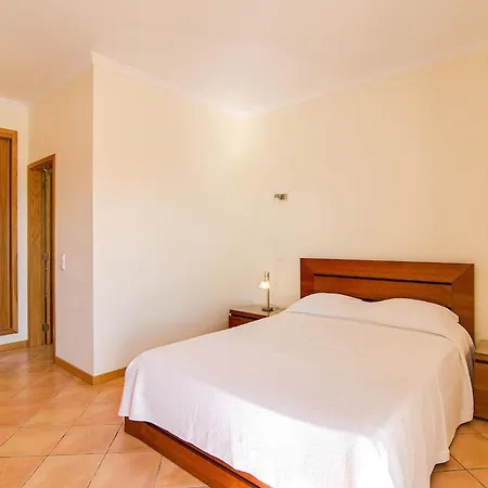 Sleeps 8 With Pool And Parking * אלבופיירה